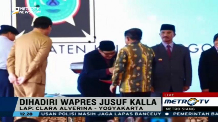 Hari Otonomi Daerah ke-20, JK Berikan Penghargaan ke Sejumlah Pemda