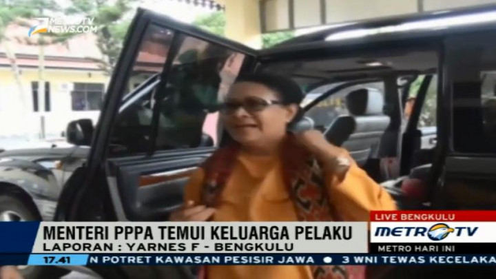 Menteri Yohana Temui Keluarga 14 Pemerkosa YY