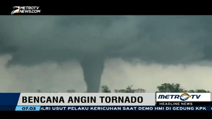 Angin Tornado Terjang Elmore City