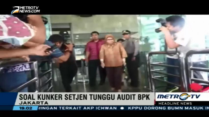 Diperiksa KPK, Sekjen DPR Dicecar Soal Gaji Dua Anggota Komisi V