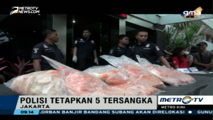 Polda Metro Jaya Sita 1,5 Ton Daging Ayam Beku Kadaluarsa