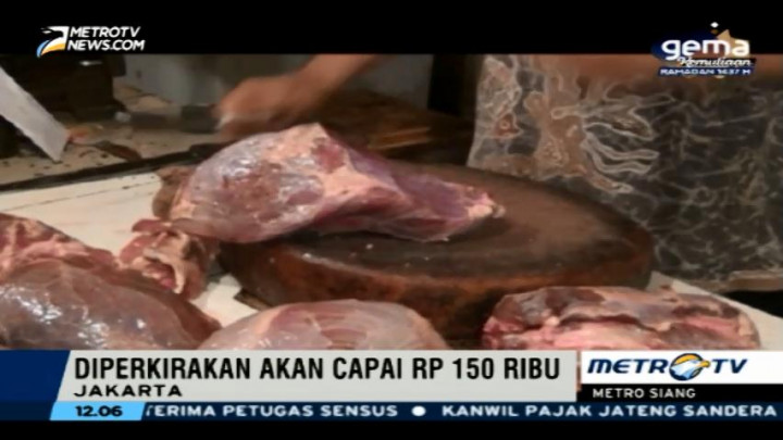 Harga Daging Sapi di Pasar Kramat Jati Terus Merangkak Naik