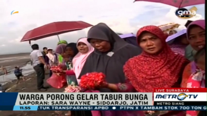 Korban Lumpur Lapindo Gelar Tabur Bunga