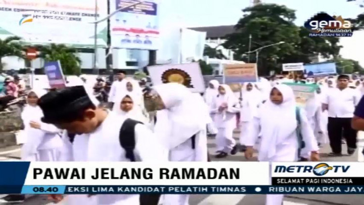 Pelajar Aceh Ikuti Pawai Jelang Ramadan