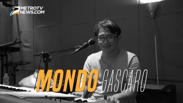 Interview with Mondo Gascaro