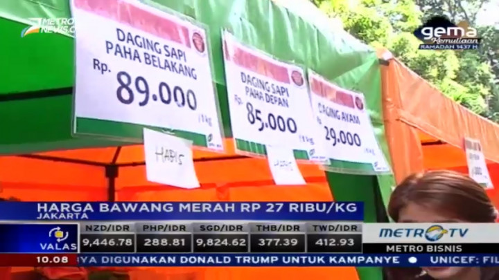 Harga Daging Sapi di Pasar Murah Tomang Rp89 Ribu/Kg