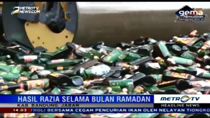 Ribuan Botol Miras Dimusnahkan di Bandung dan Bima
