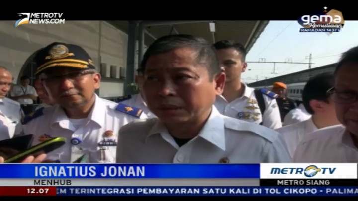 Menhub Lakukan Sidak ke Stasiun Pasar Senen