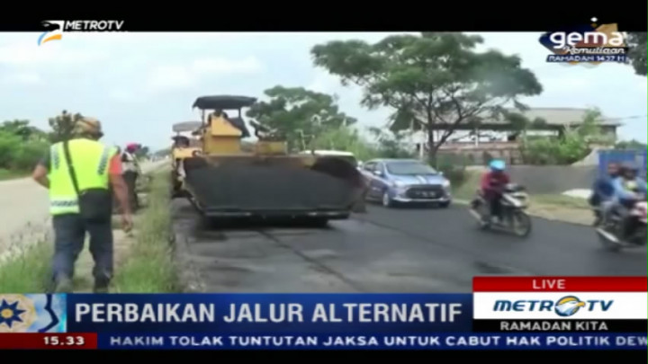 Jelang Mudik Lebaran, Jalur Alternatif Karawang Timur Masih Diperbaiki