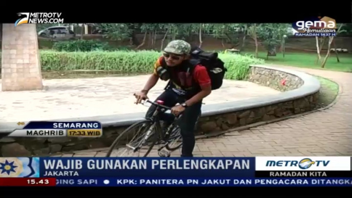 Tantangan Kurir Sepeda di Bulan Puasa