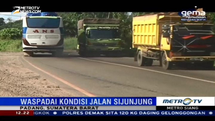 Waspadai Kondisi Jalan Rawan Longsor di Sijunjung