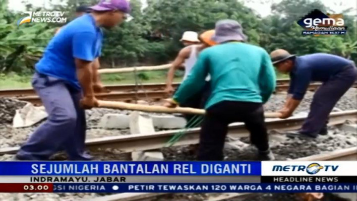 Jelang Mudik, PT KAI Daop 3 Cirebon Perbaiki Rel