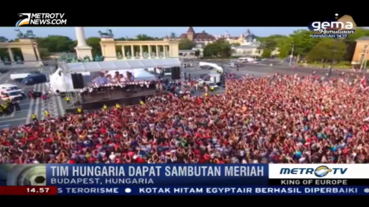 Kepulangan Timnas Hungaria Disambut Meriah