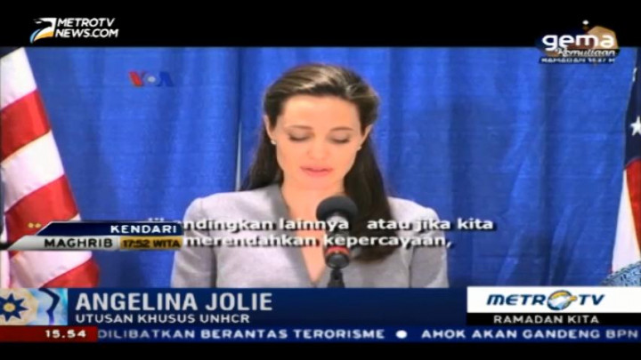 Angelina Jolie Buka Puasa Bersama Komunitas Muslim di Virginia