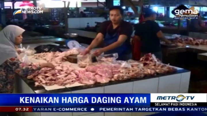 Harga Daging Ayam di Pasar Cikupa Capai Rp50 Ribu per Kg