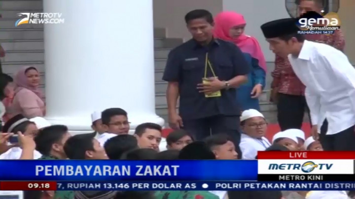 Jokowi Ajak Menteri Bayar Zakat