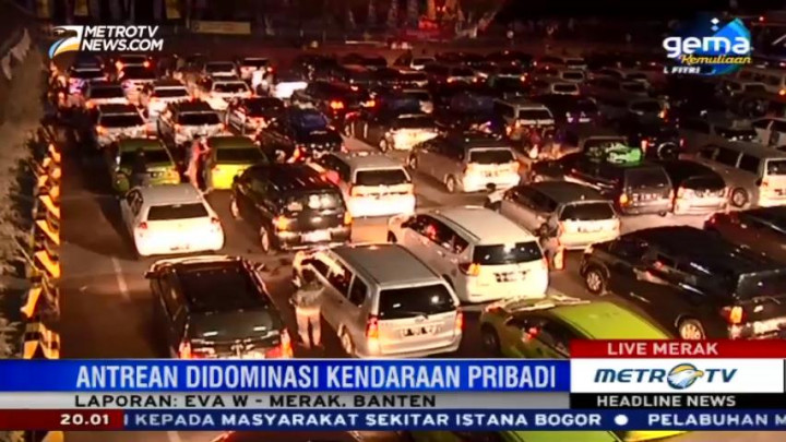 Pelabuhan Merak Dipadati Pemudik