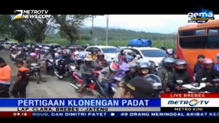 Perlintasan KA di Pertigaan Klonengan Jadi Titik Kemacetan