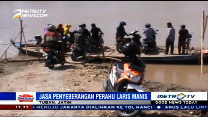 Jasa Penyeberangan Perahu di Tuban Laris Manis