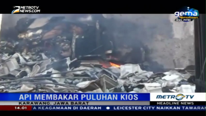 Puluhan Kios di Karawang Ludes Terbakar