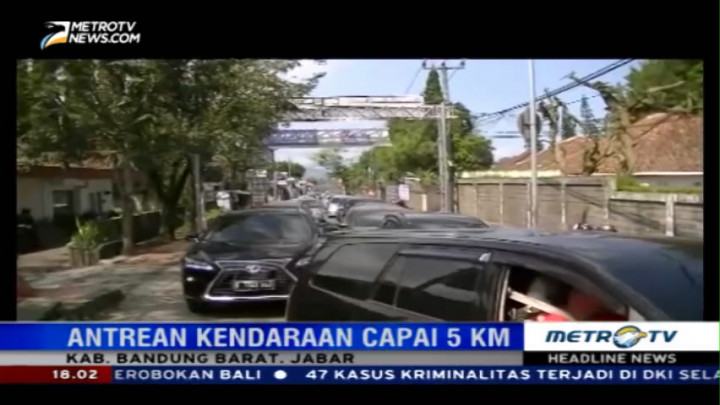 Hari Pertama Lebaran, Arus Lalin di Kawasan Lembang Macet