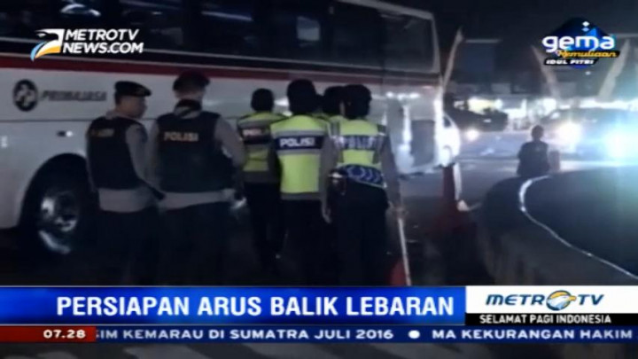 Polisi Tertibkan Terminal Bayangan Cileunyi
