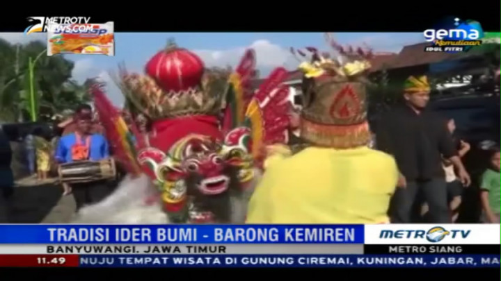 Warga Desa Adat Kemiren Gelar Tradisi Ider Bumi