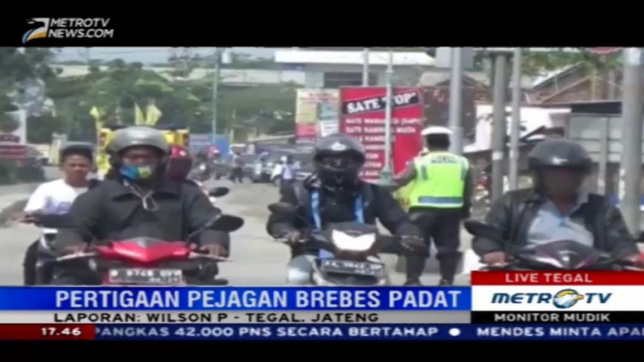 Lalu Lintas di Pertigaan Pejagan Padat