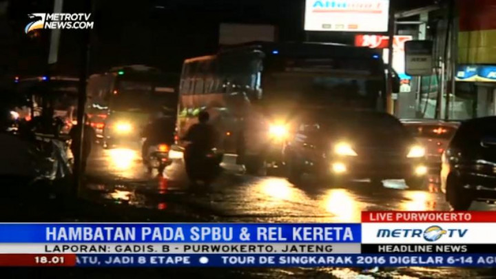 Arus Balik di Simpang Ajibarang Macet Total