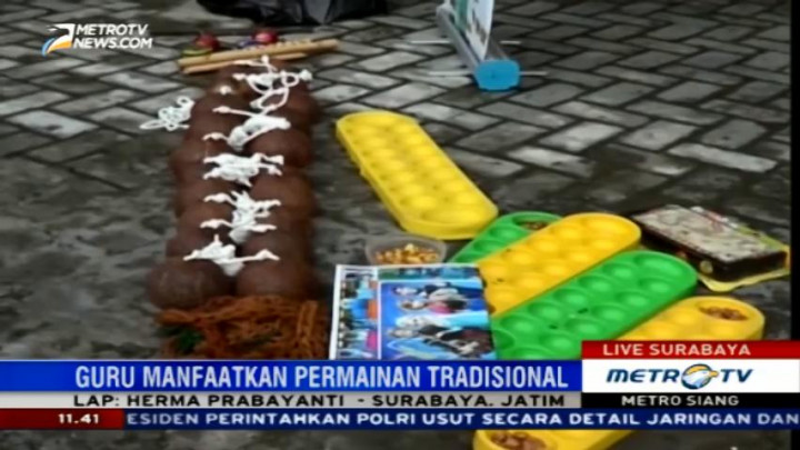 Sekolah di Surabaya Kenalkan Permainan Tradisional ke Murid Baru