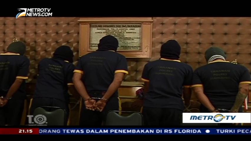 Perampokan Emas Berujung Maut (2)