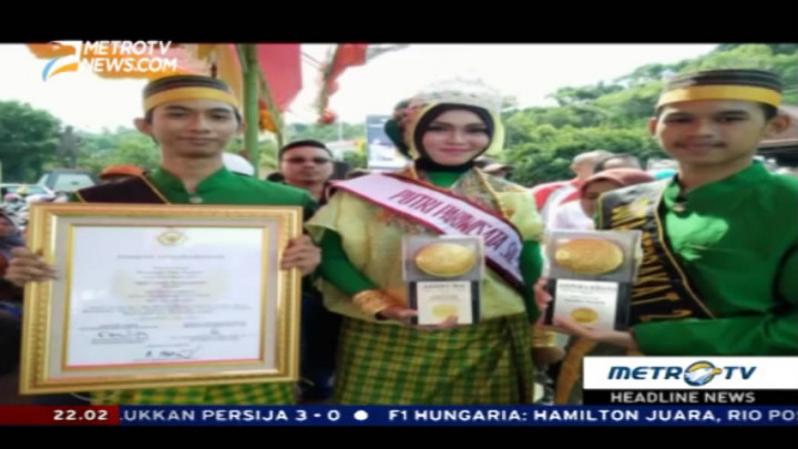 Pemkot Parepare Pamer Piala Adipura