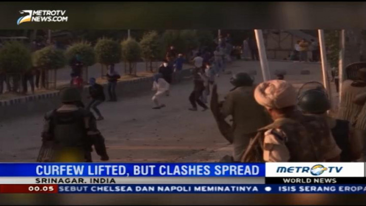 Curfew Lifted in India Kashmir City