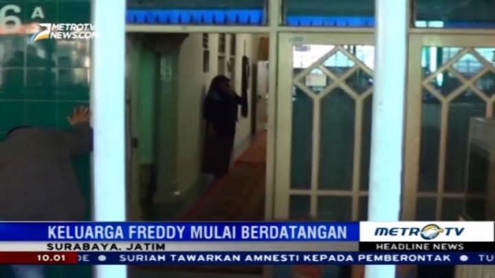Kerabat Berdatangan di Kediaman Freddy Budiman