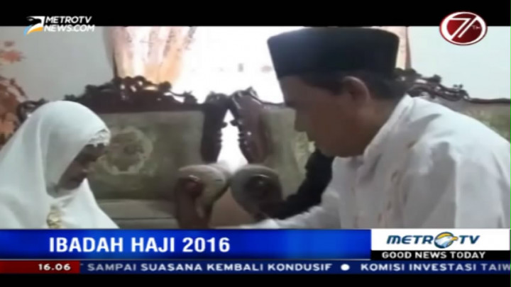 Warga Langkat Lepas Jemaah Haji dengan Tradisi Tepung Tawar