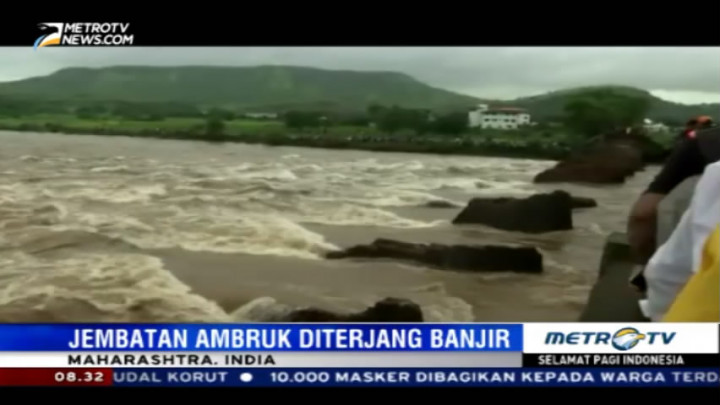 Jembatan Ambruk di India, 22 Orang Hilang