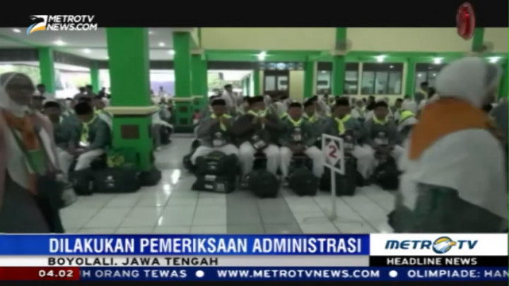 Jemaah Calon Haji Tiba di Asrama Donohudan