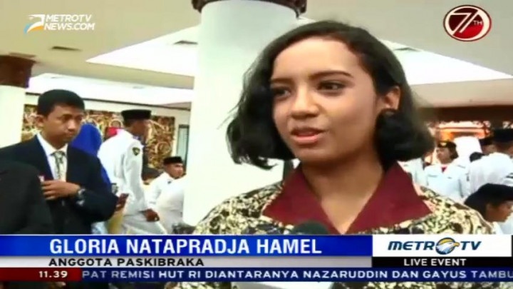 Gloria Diperbolehkan Ikut Upacara Penurunan Bendera?