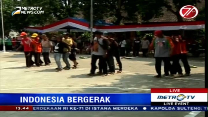 Peserta Upacara HUT RI di Bojonegoro Pakai Kostum Profesi