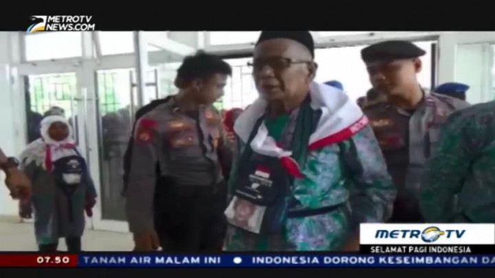 215 Calhaj Asal Kabupaten Luwu Diberangkatkan