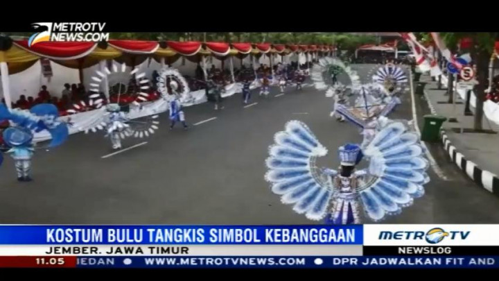 Kostum Olahraga Hiasi Parade Jember Fashion Carnival 2016