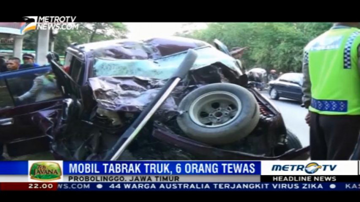 Minibus Tabrak Truk di Probolinggo, Enam Orang Tewas