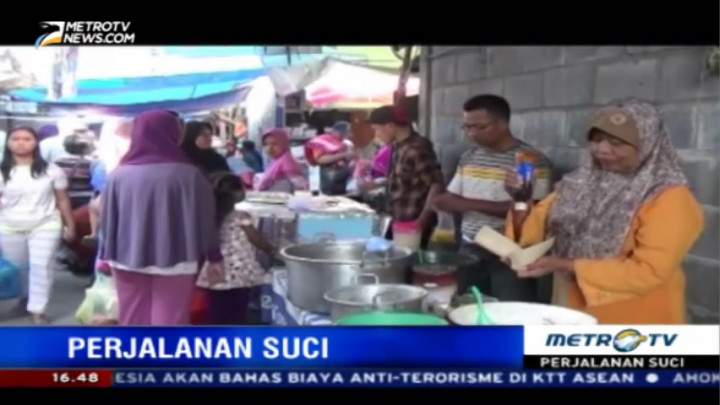 Menabung 45 Tahun, Tukang Bubur Asal Gresik Naik Haji