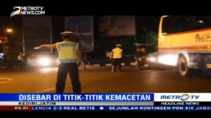 Polres Kediri Kerahkan Tim Urai Kemacetan di Tiga Titik