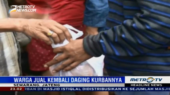Sejumlah Warga Semarang Jual Kembali Daging Kurbannya ke Tengkulak