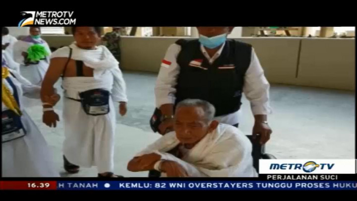 Petugas Haji Beri Perhatian Ekstra Bagi Jemaah Saat di Mina