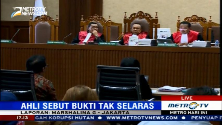 Ahli Toksikologi Kimia Sebut Ada Ketidaksinkronan Barang Bukti Milik JPU