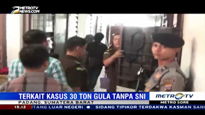 KPK Gagal Bawa Berkas Penyuap Irman Gusman dari PN Padang