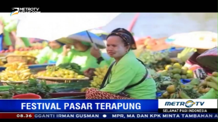 Festival Pasar Terapung Sungai Martapura