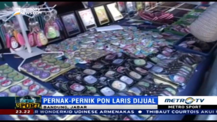 Mendulang Rupiah dari Pernak-pernik PON